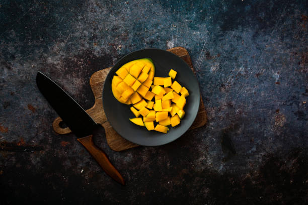 6 Benefits of Mangoes For Increasing Strength in Male